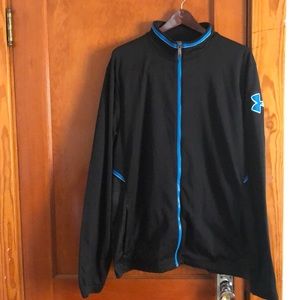 Under Armour Full Zip XL Black/Blue w/pockets.
